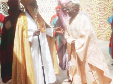 Chairman of NNDC paying homage to Emir of Dutse. His Royal Highness Dr. Mahammadu Sanusi